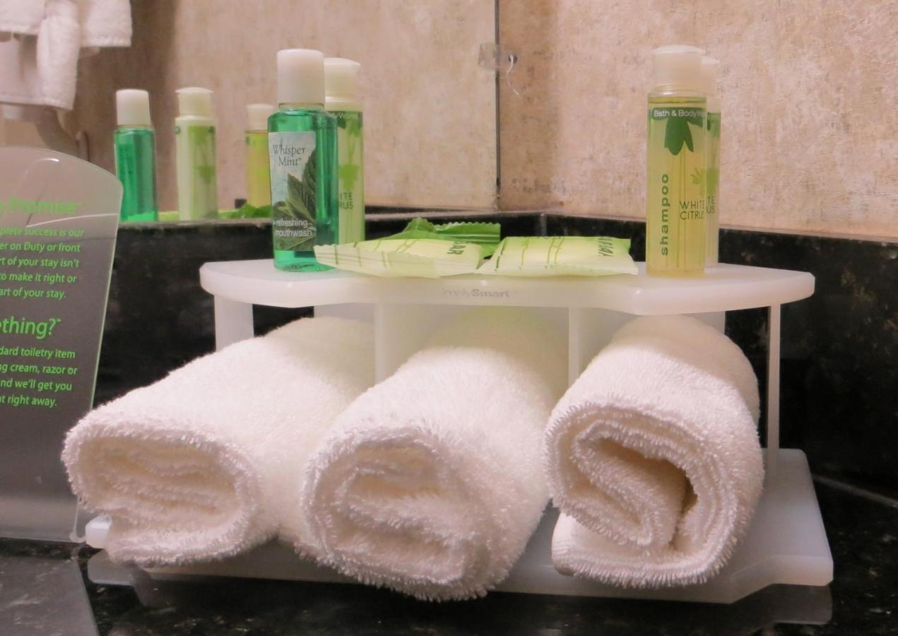 Holiday Inn Express Hotel & Suites San Dimas By Ihg Δωμάτιο φωτογραφία