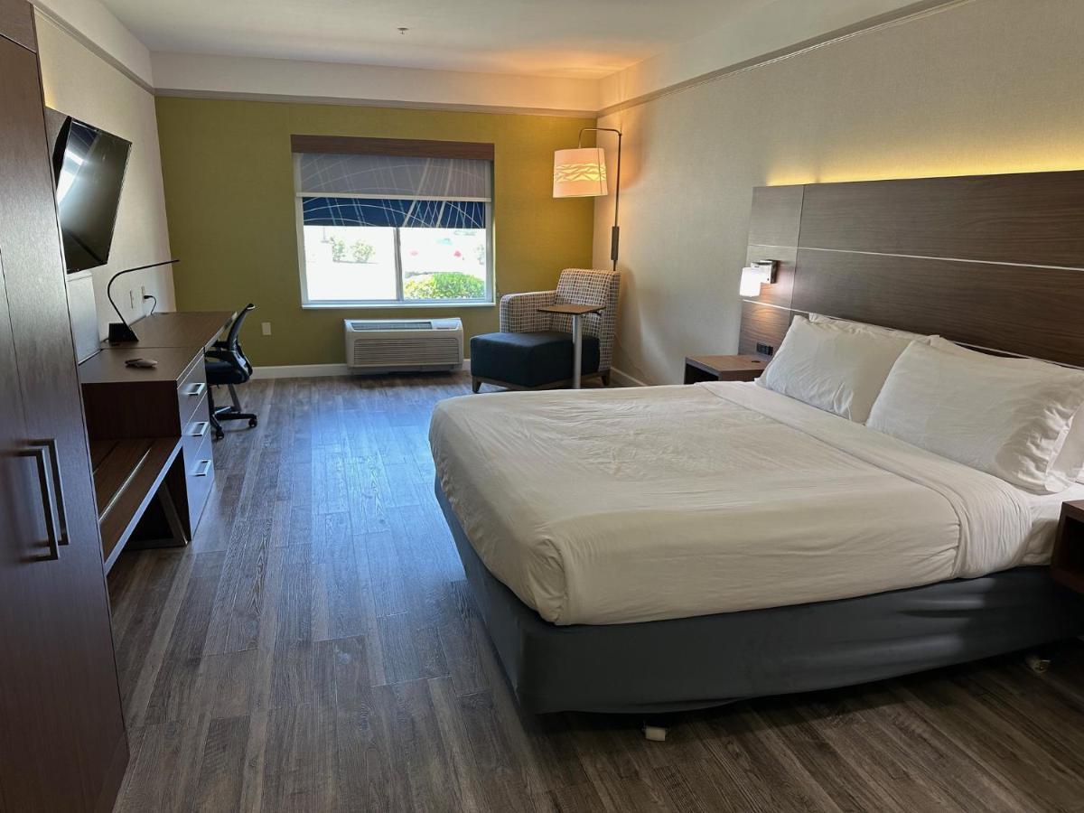 Holiday Inn Express Hotel & Suites San Dimas By Ihg Εξωτερικό φωτογραφία